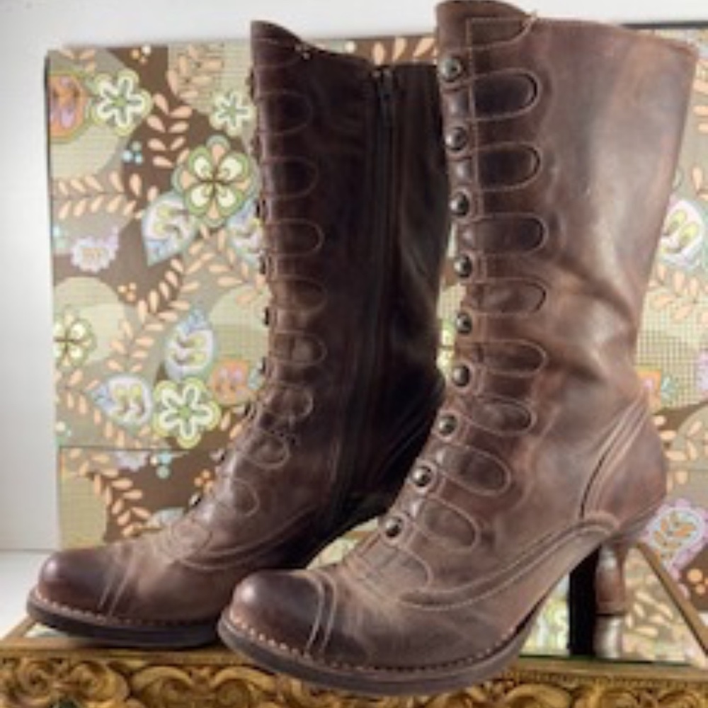 Neosens Leather Zip up Boots